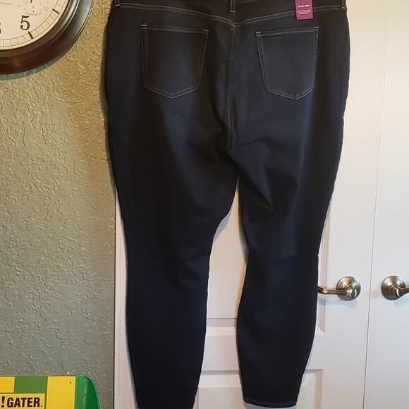 New levi  Strauss Signature  gold simply stretch mid rise skinny jeans 26M 38x30 - Picture 2 of 16